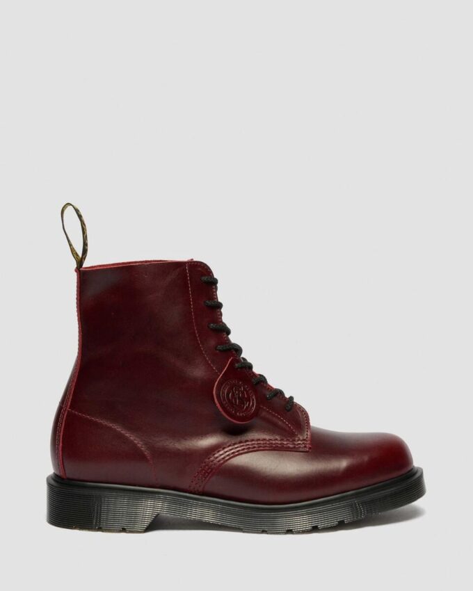 1460 Made In England Classic Calf Leather Boots