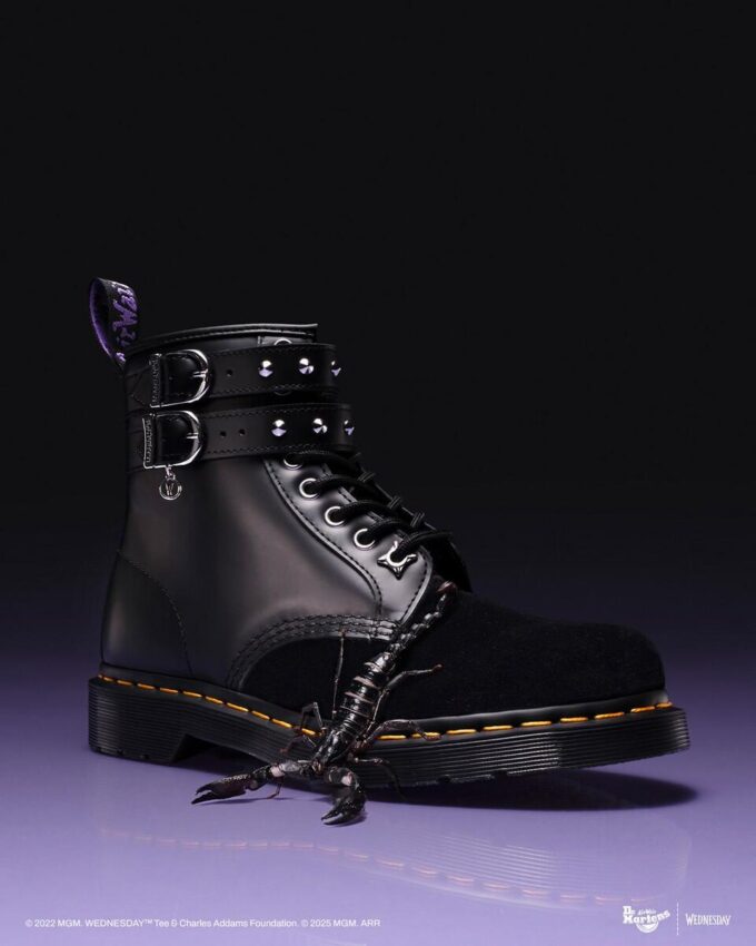1460 Wednesday Velvet Boots