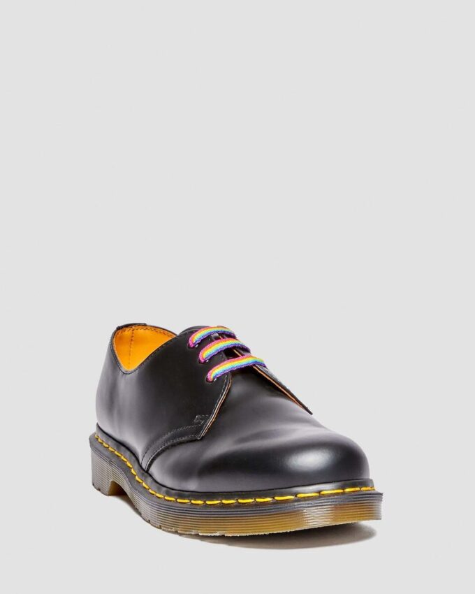 26 Inch Flat Rainbow Shoe Laces (3-Eye)