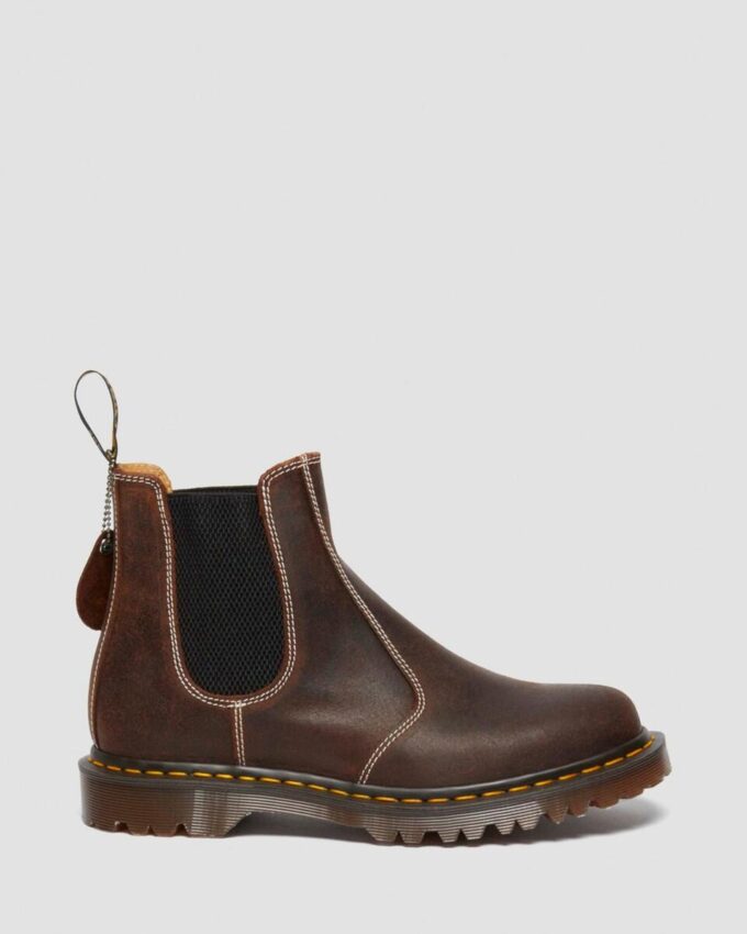 2976 Made in England Wax Commander Chelsea Boots