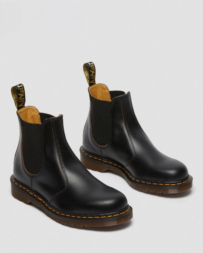 2976 Vintage Made In England Leather Chelsea Boots