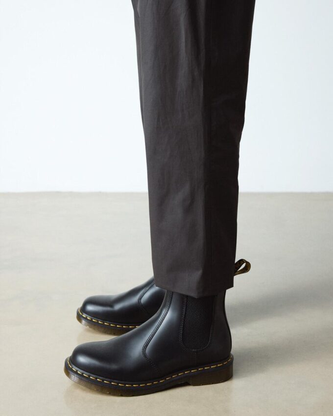 2976 Yellow Stitch Smooth Leather Chelsea Boots