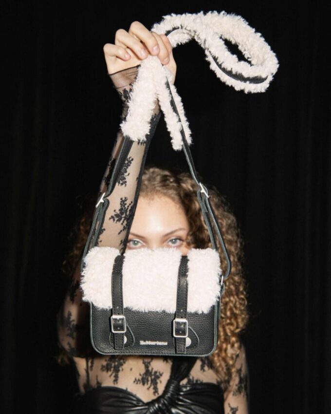 7 Inch Satchel