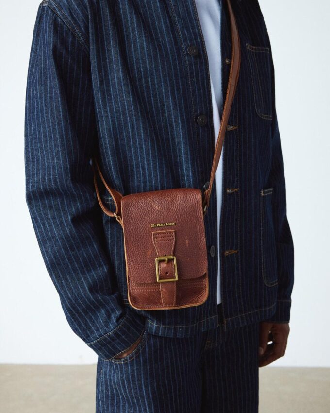 Ambassador Leather Reporter Bag